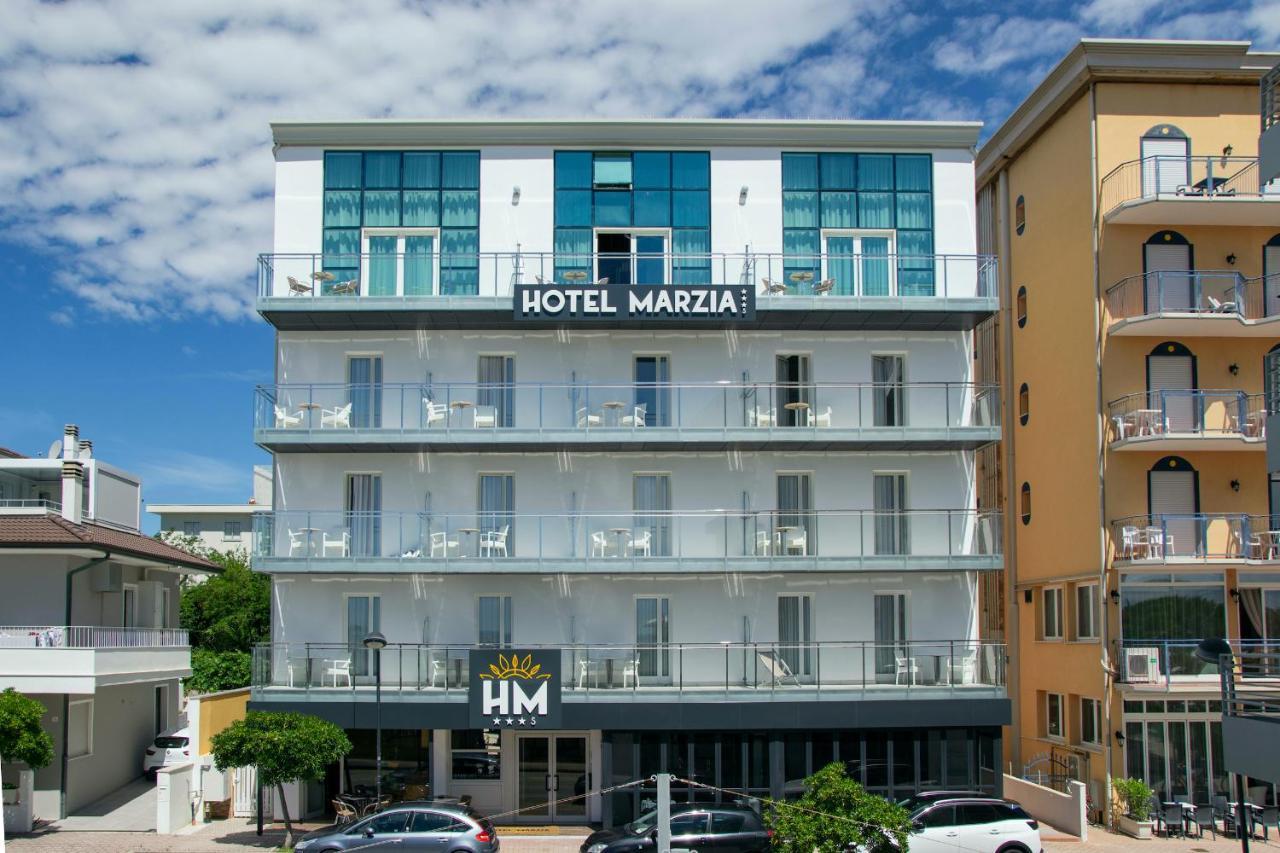 Hotel Marzia Holiday Queen Caorle Ngoại thất bức ảnh