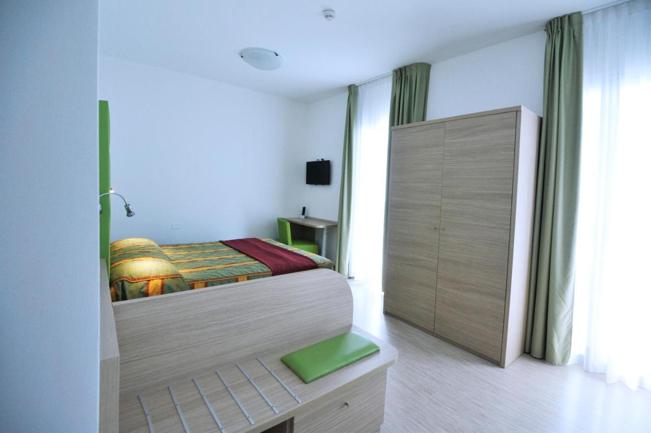 Hotel Marzia Holiday Queen Caorle Ngoại thất bức ảnh