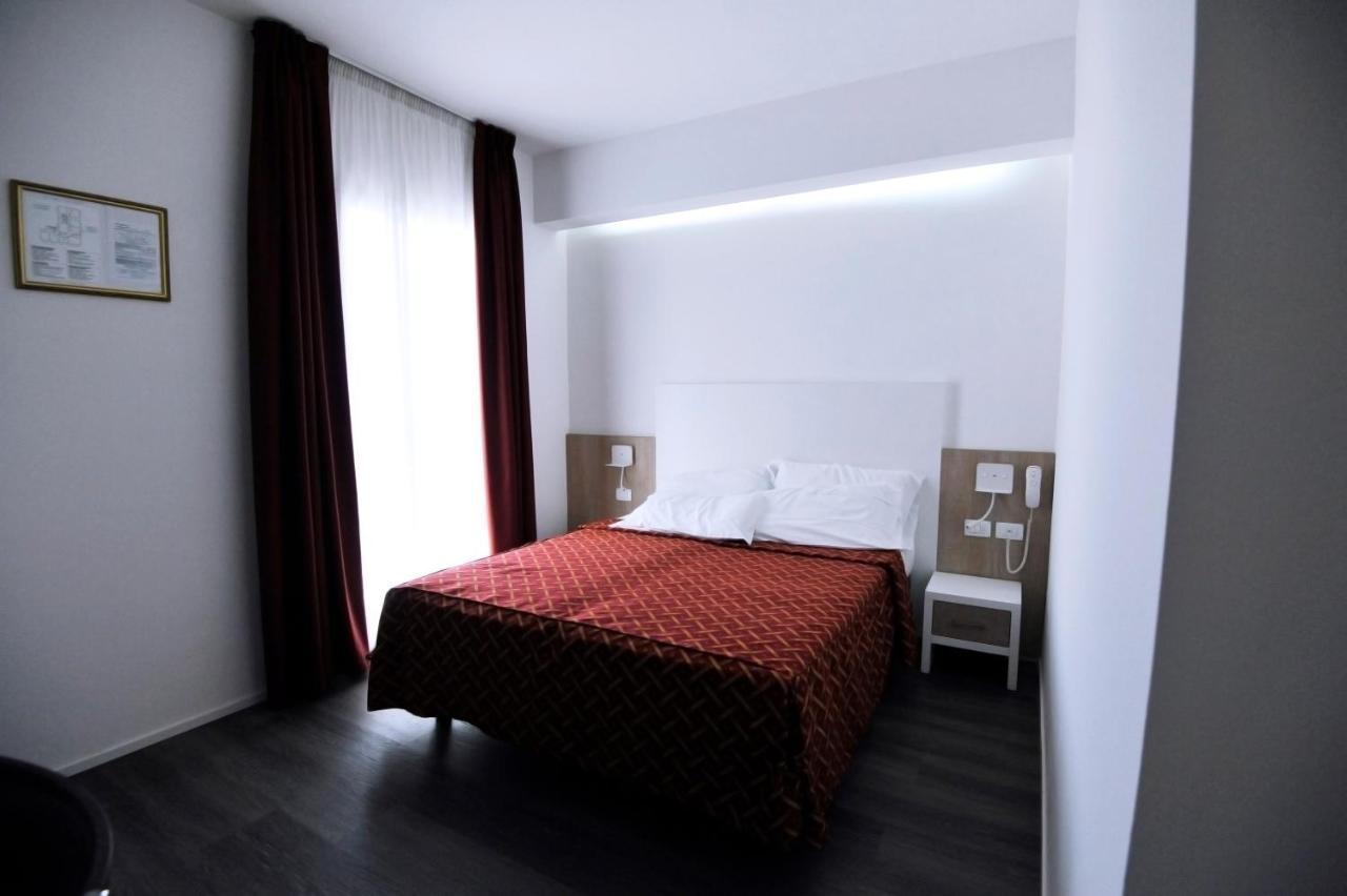 Hotel Marzia Holiday Queen Caorle Ngoại thất bức ảnh