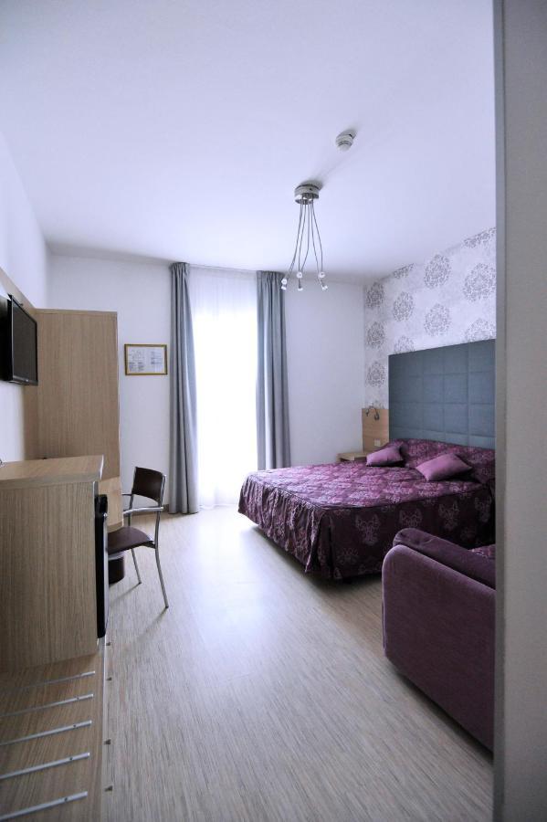 Hotel Marzia Holiday Queen Caorle Ngoại thất bức ảnh