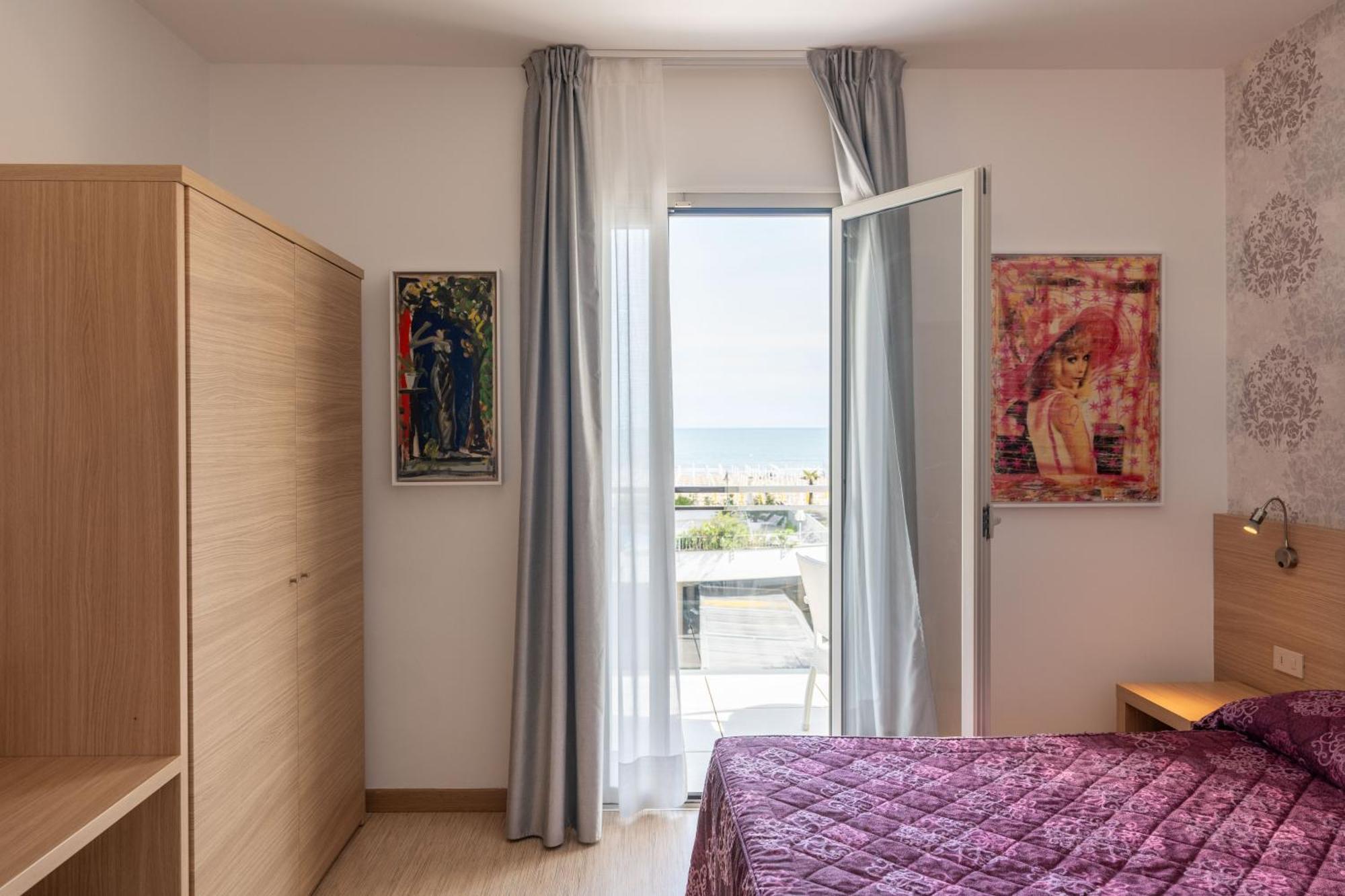 Hotel Marzia Holiday Queen Caorle Ngoại thất bức ảnh